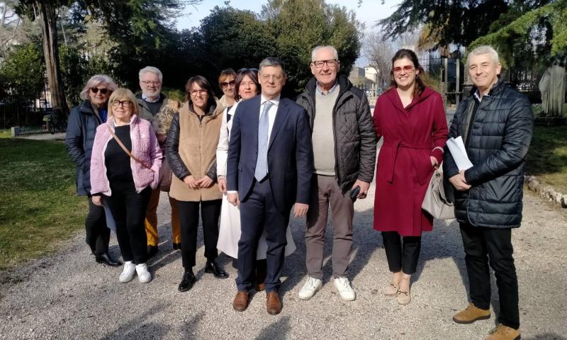 Bassanonet.it - Marin con componenti del direttivo di Impegno per Bassano e supporters