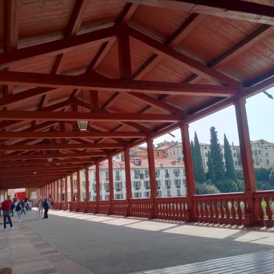 Bassanonet.it Sul Ponte sventola bandiera bianca