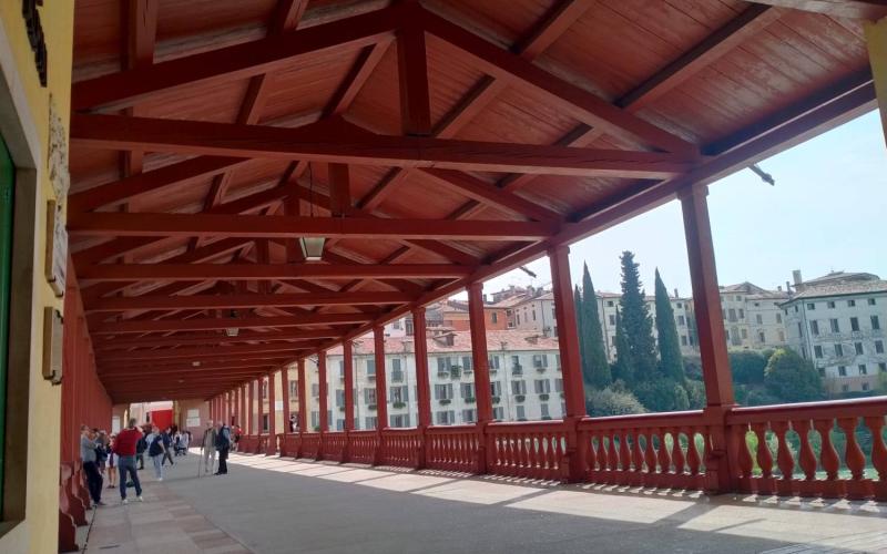 Bassanonet.it Sul Ponte sventola bandiera bianca