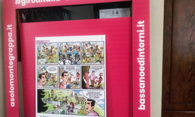 Bassanonet.it - Uno dei pannelli con la graphic novel per il rispetto dell'ambiente sul Grappa (foto Alessandro Tich)