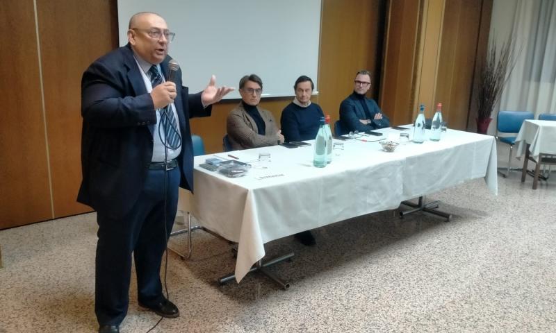 Bassanonet.it - Nereo Cuman introduce i lavori