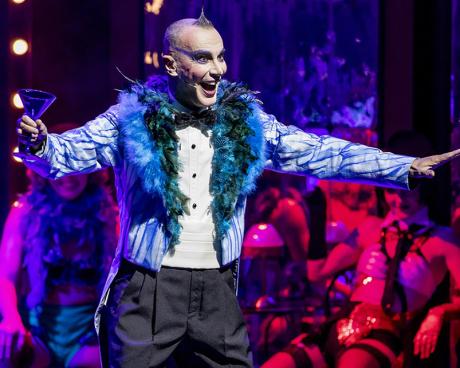 Bassanonet.it Con <em>Cabaret</em> sulla giostra del tempo