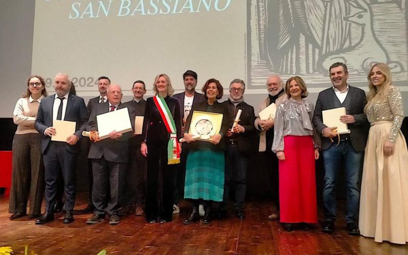 Bassanonet.it L'<em>Aperilibro</em> brinda alla storia del Bassanese