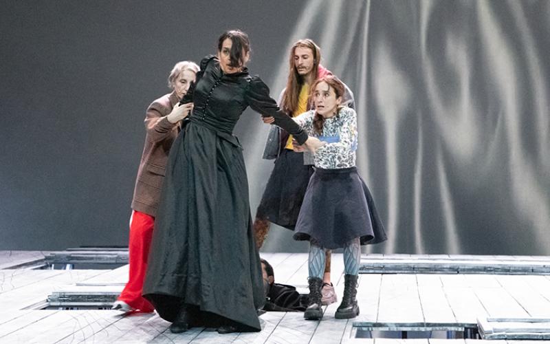 Bassanonet.it <em>Thérèse</em>: narrata in bilico tra teatro e cinema