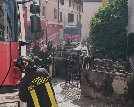 Bassanonet.it Tetto in fiamme, paura a Solagna