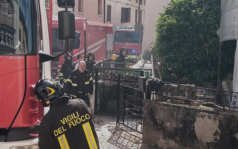 Bassanonet.it Tetto in fiamme, paura a Solagna