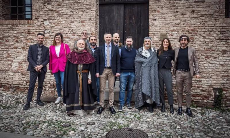 Bassanonet.it - Foto di gruppo alla conferenza stampa di presentazione (da Facebook / Bassano Anno Domini)