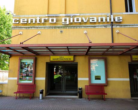 Bassanonet.it Fiocco rosa, per <em>Connessioni contemporanee</em>