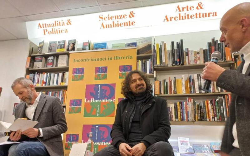 Bassanonet.it <em>Aperilibro</em> in poesia, con Mauro Spigarolo