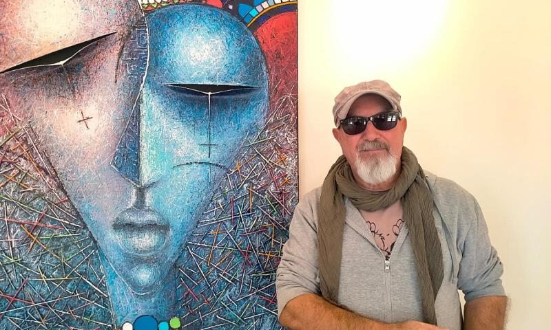 Bassanonet.it - Gino Tonello accanto ad una delle sue opere