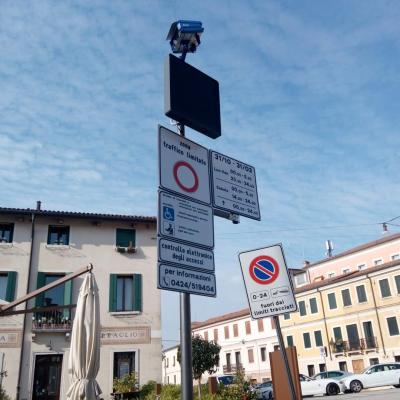Bassanonet.it Ztl, stretta festiva in centro storico