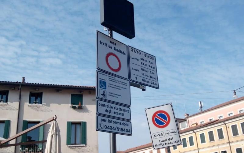 Bassanonet.it Ztl, stretta festiva in centro storico