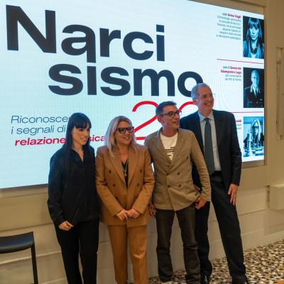 Bassanonet.it Narcisismo 2.0: un manuale per riconoscere la manipolazione