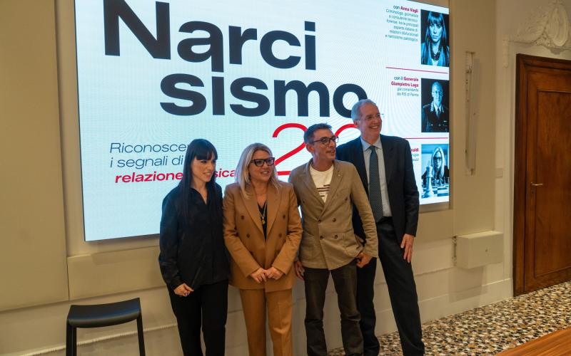 Bassanonet.it Narcisismo 2.0: un manuale per riconoscere la manipolazione