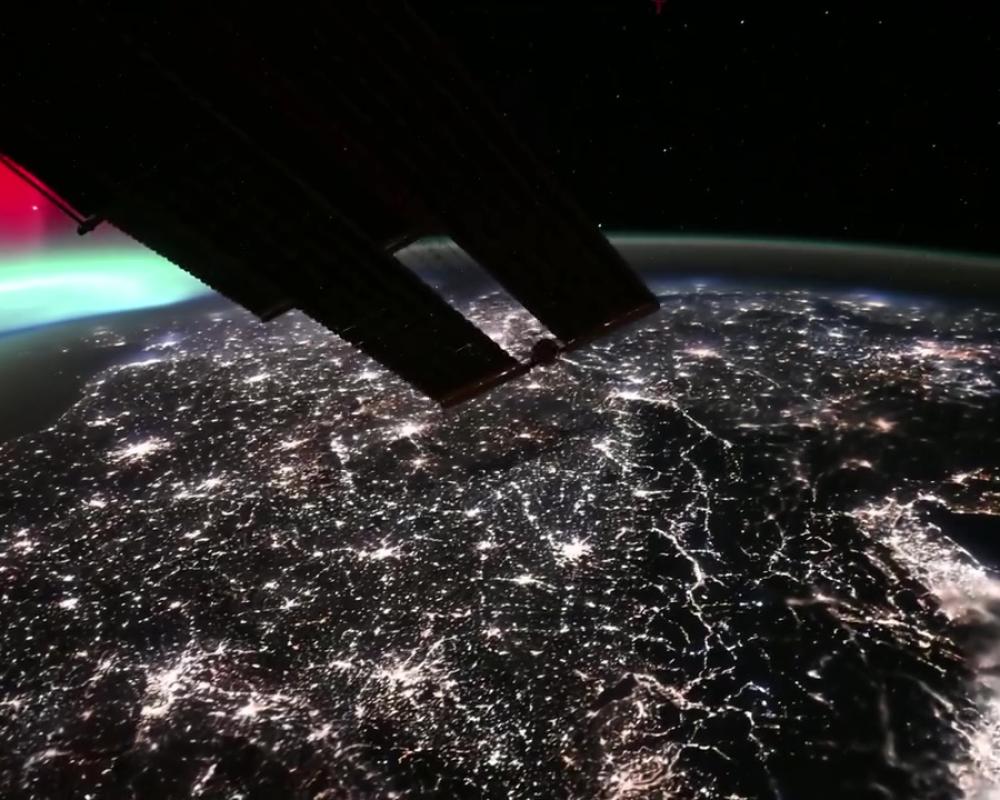 Bassanonet.it L'Aurora Boreale vista dagli occhi (e dall'obiettivo) di un cosmonauta