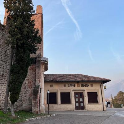 Bassanonet.it Il Caffè Italia cerca casa