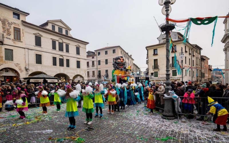Bassanonet.it Bassano si colora per il Carnevale 2026