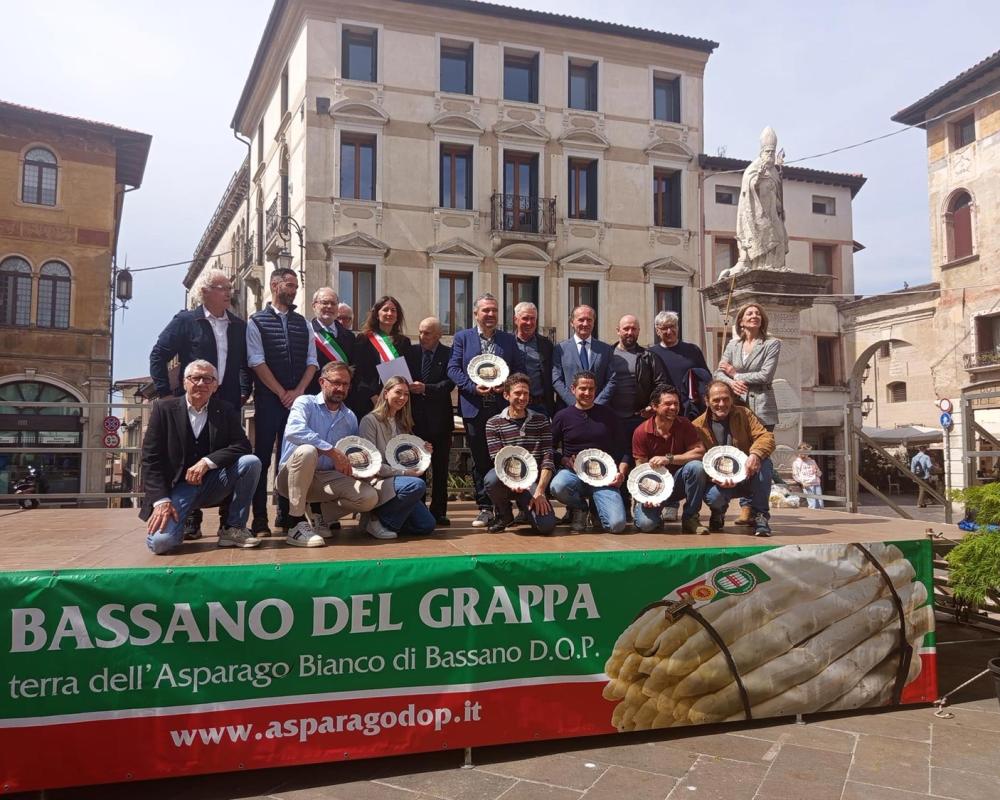 Bassanonet.it Luisa Parolin vince l'89ª Mostra dell’Asparago Bianco DOP