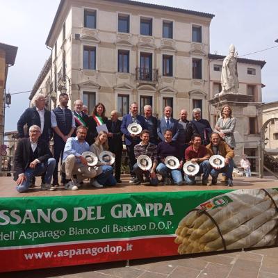 Bassanonet.it Luisa Parolin vince l'89ª Mostra dell’Asparago Bianco DOP