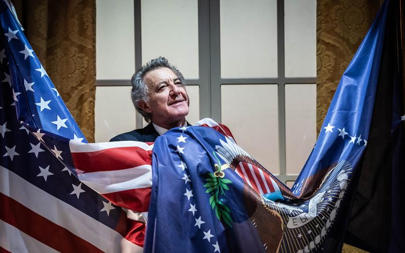 Bassanonet.it <em>November</em>, con Luca Barbareschi, chiude la stagione bassanese