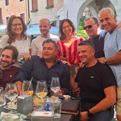 Bassanonet.it Quattro amici al bar. Ma con vista sulla Provincia