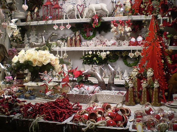 Inaugurato il "Mercatino di Natale"