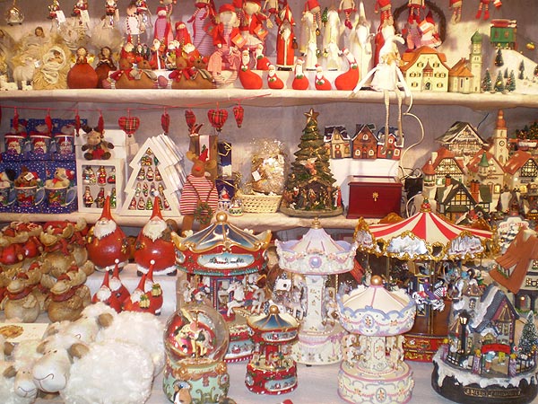 Inaugurato il "Mercatino di Natale"