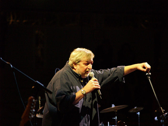 Tutto esaurito al Palabassano per Guccini