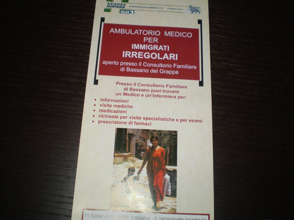 Il volantino informativo dell'Ulss sull'ambulatorio per clandestini, stampato nel gennaio 2008
