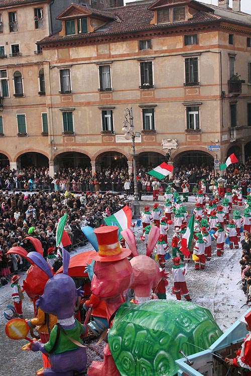 Carnevale, la festa dei Carri