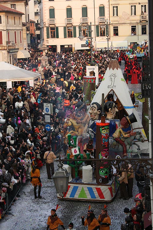 Carnevale, la festa dei Carri