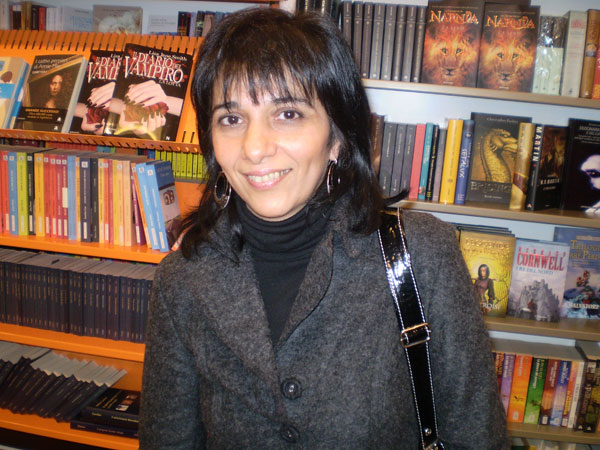 Laila Wadia, ironica "narrastorie"