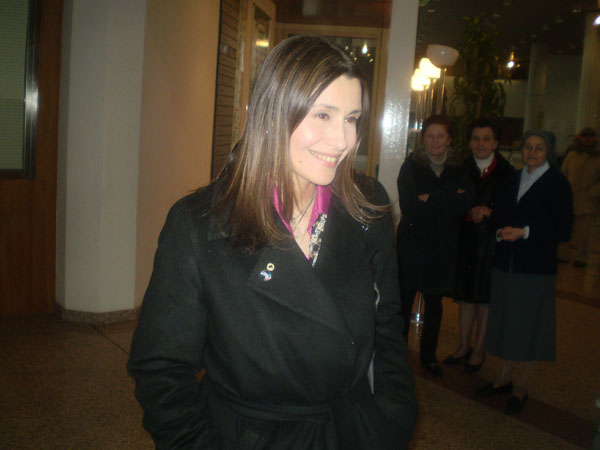 Claudia Koll al suo ingresso al "San Bassiano"