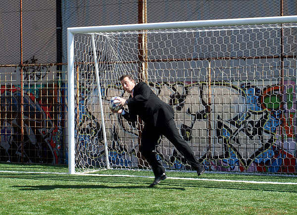 Un nuovo campo da calcio al Centro Giovanile