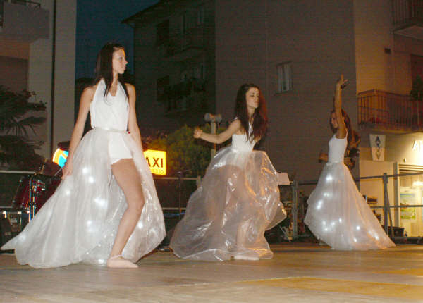 La notte bianca in viale Venezia