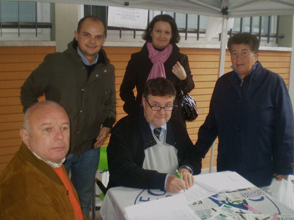 Crocifisso: “Seppelliremo di firme la sentenza di Strasburgo”