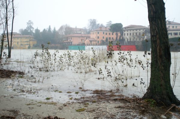 Il fiume Brenta in piena