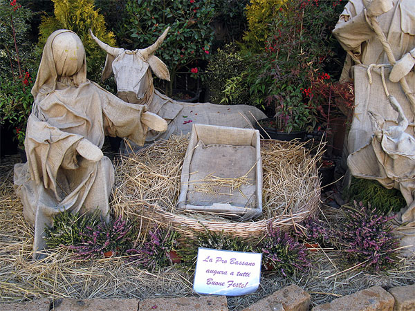 E dal presepio...sparisce Gesù Bambino