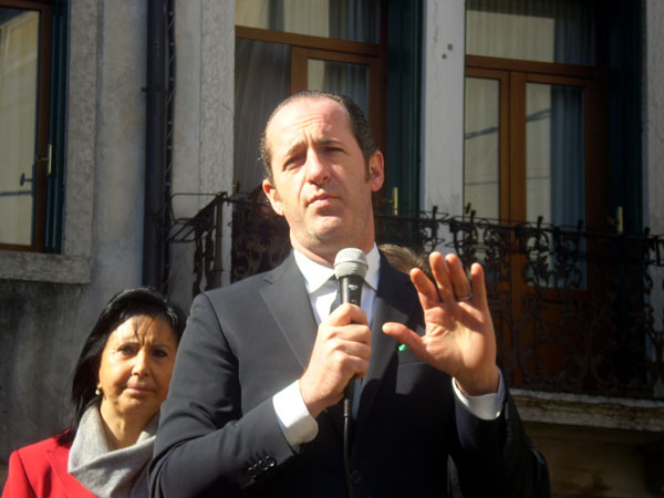 Luca Zaia: “La rivoluzione si fa con il cuore e con il popolo”