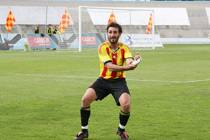 Vittoria pesante, Soccer Team applaudito e convinto