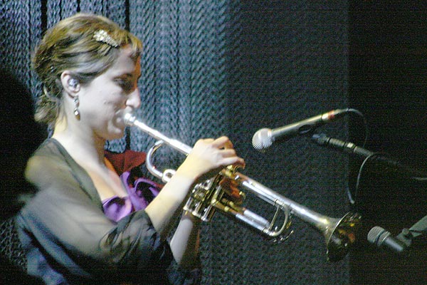 Il tango dei Gotan Project in Piazza degli Scacchi