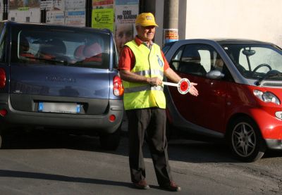 A.A.A. "nonni" cercansi