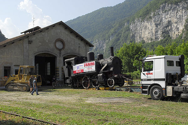 E' arrivata a Primolano la prima locomotiva 880 001