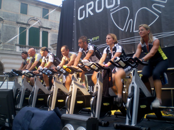Spinning in piazza per la "Città della Speranza"