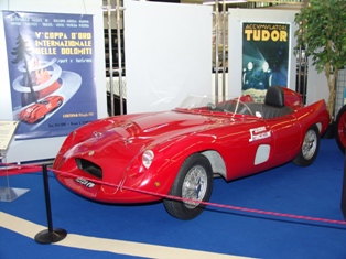 “Auto & Manifesti”, un omaggio all'ingegno veneto