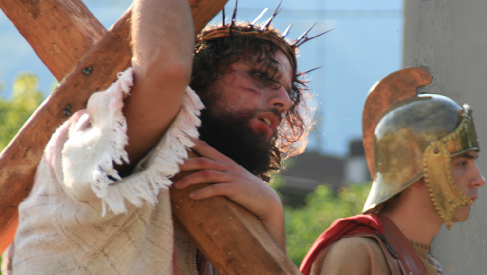 Pove in Solenne Processione