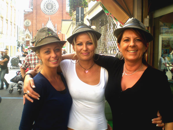 Cristina, Sanja e Marisa (Sisters Caffe')