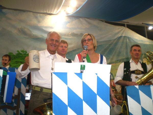 La borgomastra Silvia inaugura la “sua” fiera