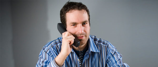 199.284.284 Telefono Amico, volontari in ascolto