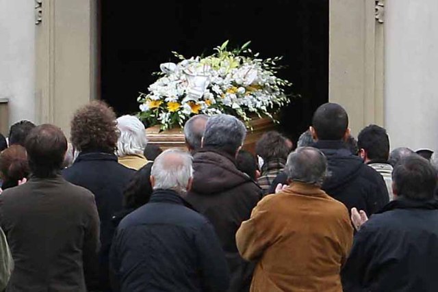 Maxi-evasione sul “caro estinto”